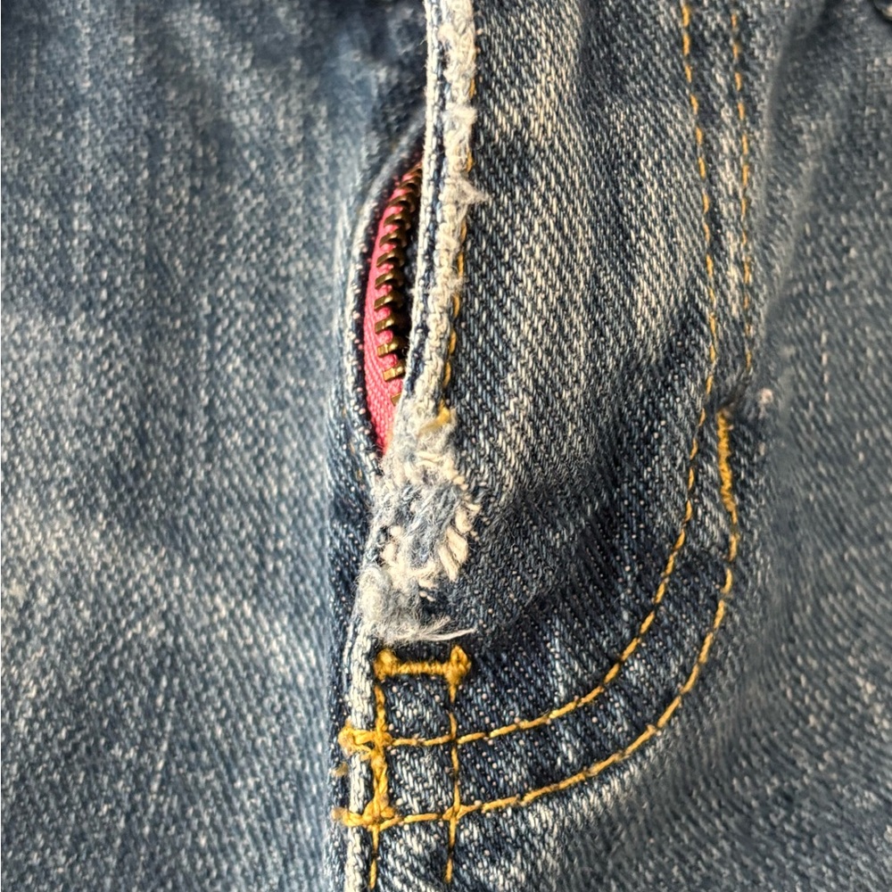 Women’s Abercrombie & Fitch Blue Jeans - Picture 4 of 5